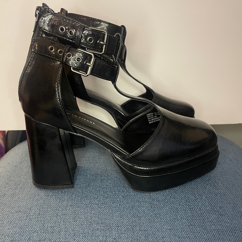 Fashion to Figure Maria Platform Heel- Black Patent- Size 9W